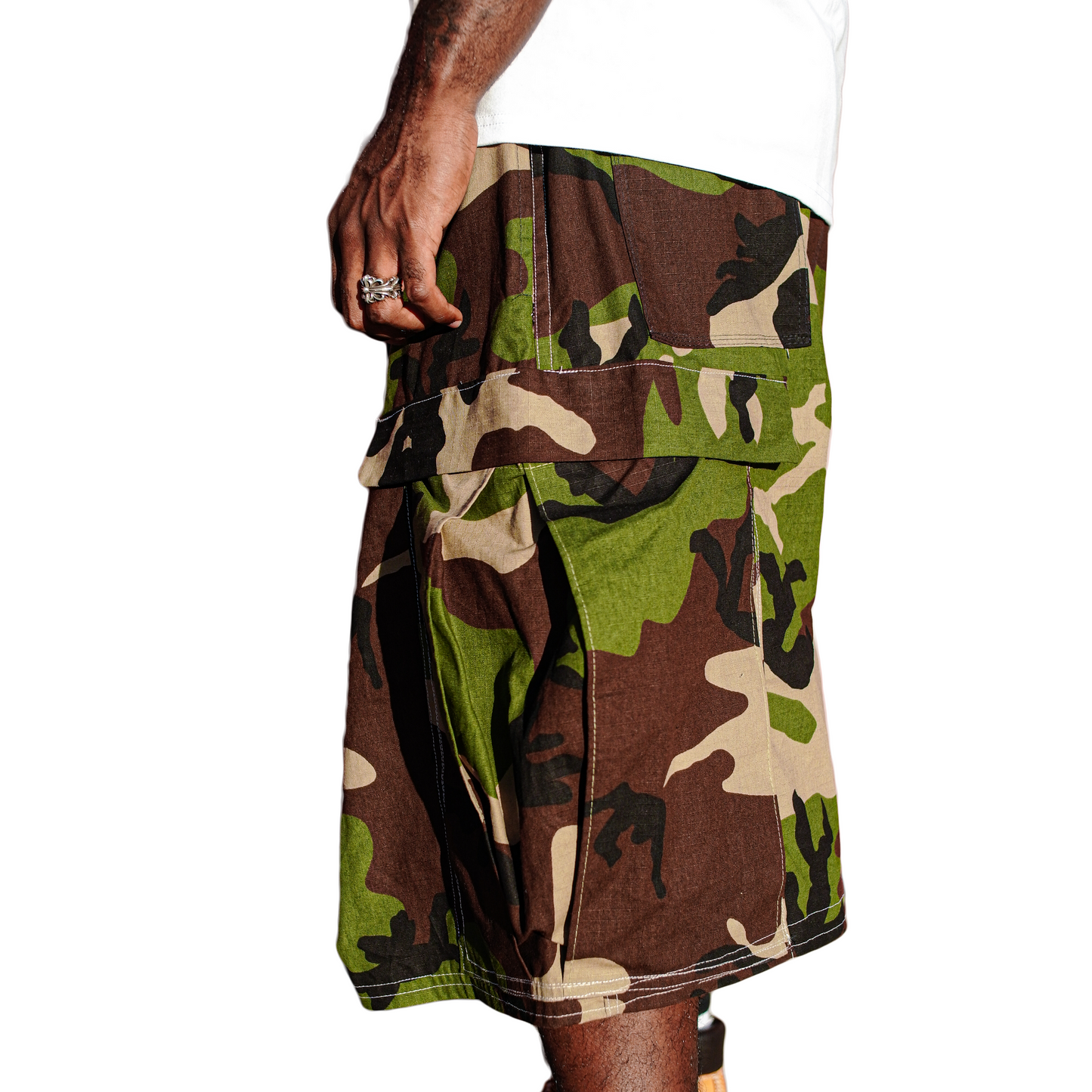 JUMBO CAMO SHORT